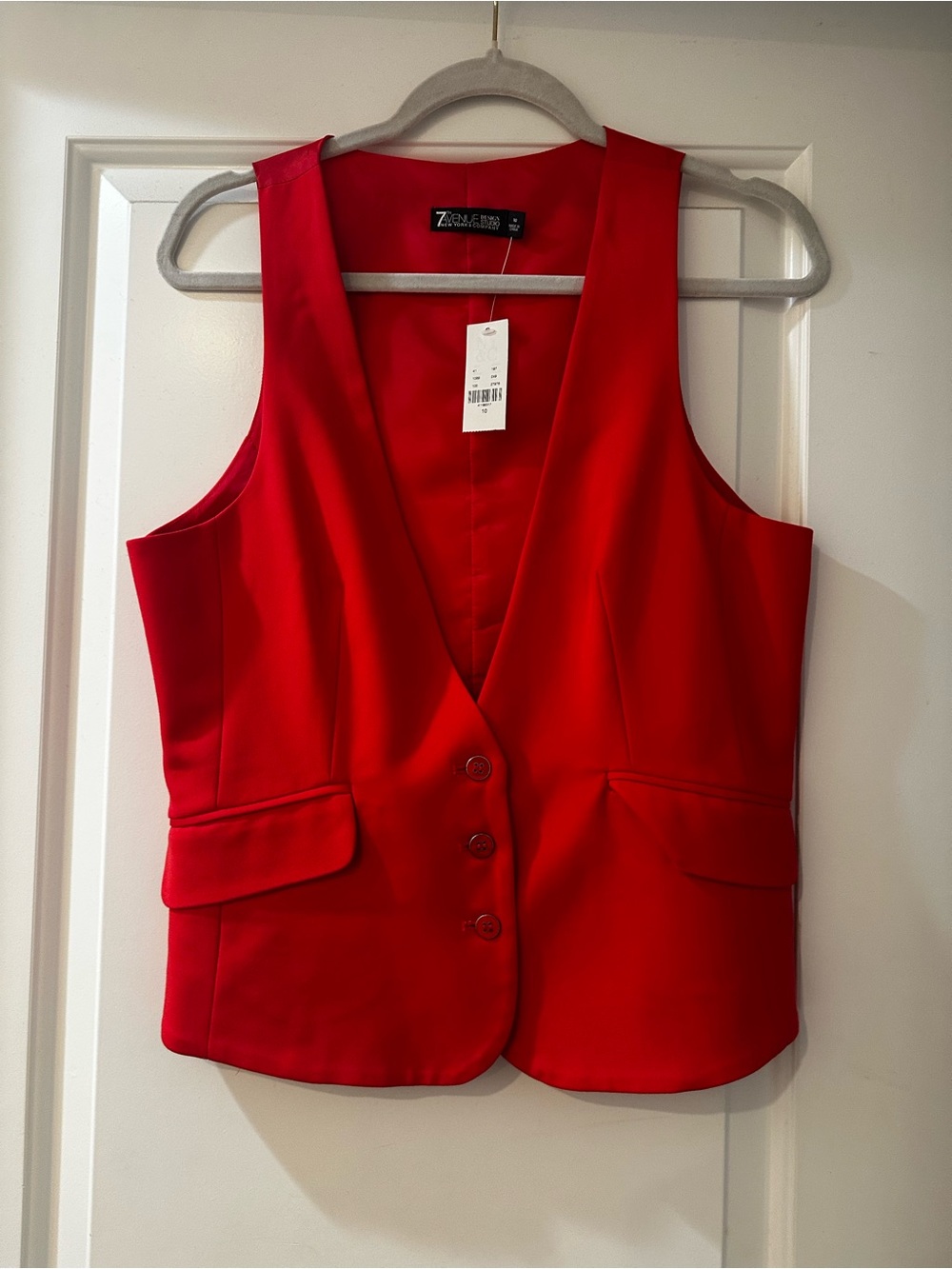 New York &Com Red Tailored Button Vest